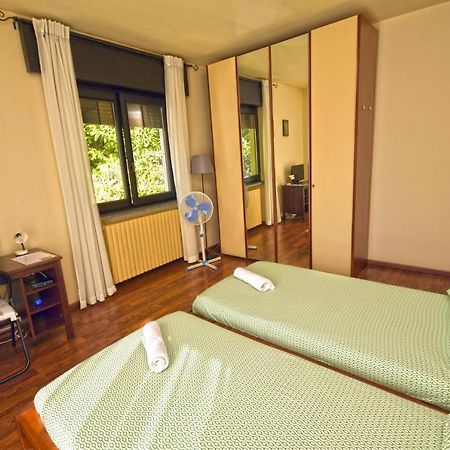 B&B La Casa Nel Bosco Invorio Inferiore ภายนอก รูปภาพ