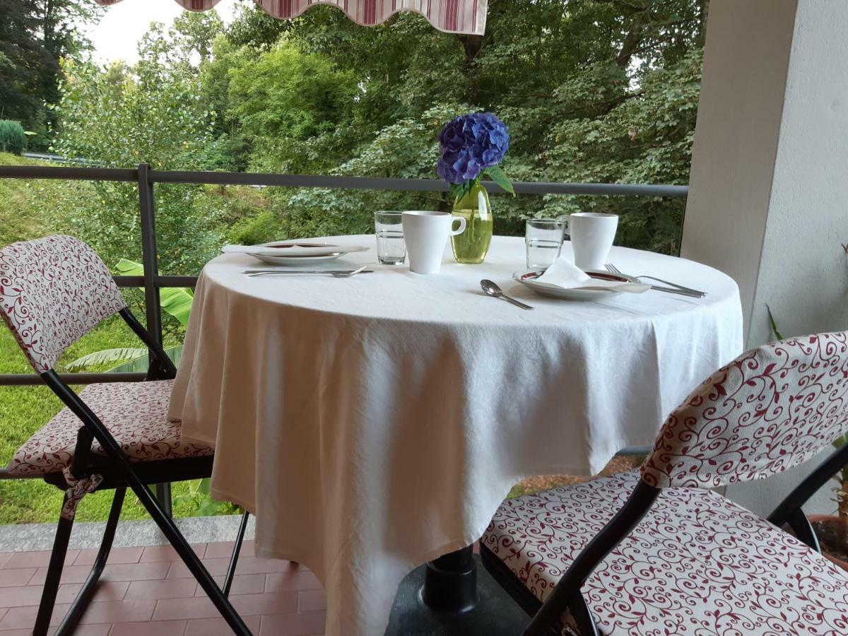 B&B La Casa Nel Bosco Invorio Inferiore ภายนอก รูปภาพ
